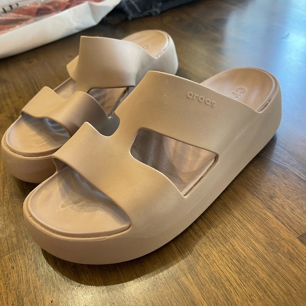 Woman’s Croc sandals